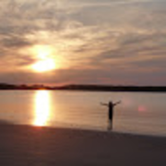 Meet your Posher, Lindsay - Picture 1 of 1